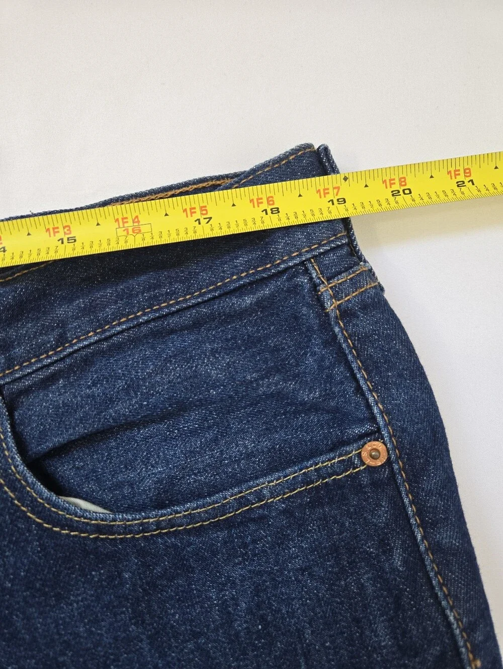 Levi's 501 Jeans Men's 38x32 Dark Wash Button Fly Straight Leg Classic Denim